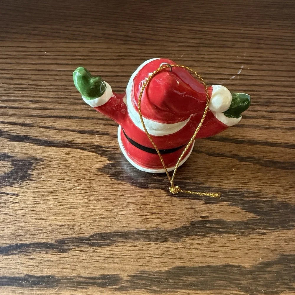 The Unbranded Brand vintage christmas